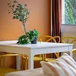 דירה Roxane Spacious 3-bedroom With Terrace And Parking Just Steps