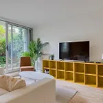 Roxane Spacious 3-bedroom With Terrace And Parking Just Steps *