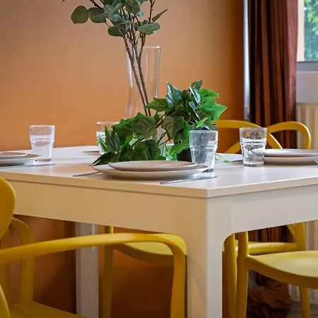 Roxane Spacious 3-bedroom With Terrace And Parking Just Steps *