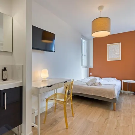 Appartement Roxane Spacious 3-bedroom With Terrace And Parking Just Steps