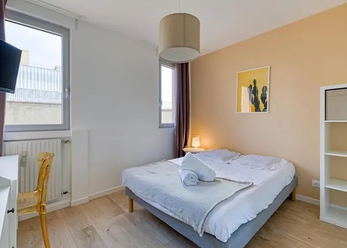 Roxane Spacious 3-bedroom With Terrace And Parking Just Steps * Rouen